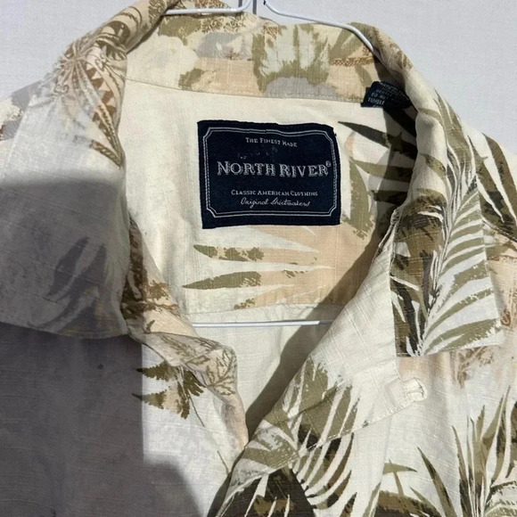 Vintage Tommy Bahama-Style Hawaiian short sleeve Shirt - size- Large - Picture 2 of 3